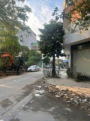 lô đất siêu đẹp sẵn sổ giao dịch ngay tại ỷ la dương nội hà đông