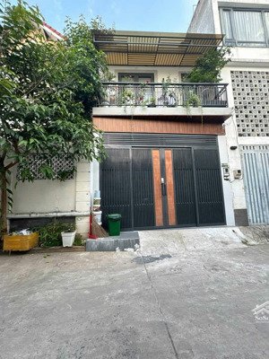 nhà 2 mặt tiền hẻm ô tô - khu ven sông hiệp bình chánh