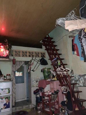 cho thuê nhà hẻm 2.6m nguyễn trãi (khu mã lạng), p. nguyễn cư trinh, q.1 giá 4tr