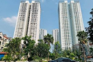 cần bán gấp căn hộ a14 nam trung yên - 65m2, 2pn đầy đủ đồ, giá chỉ quanh 5 tỷ bao phí