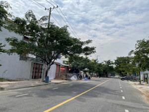 Bán đất 2MT QL1K KDC Châu Thới, Dĩ An, DT 100m2 (4 x 25)