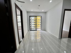 cho thuê căn hộ 2pn2wc bcons city | sát làng đại học mới 100%