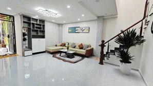 hiếm nhà 2 tang đẹp lung linh tặng full nội that15 ra đường tân mỹ 50 ra đại học marketing