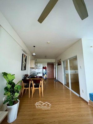 cho thuê căn hộ flora fuji - 2pn-2wc. tại đỗ xuân hợp. giá 7.5triệu. ở liền. tầng 8- block a