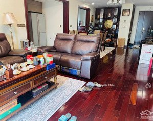 bán căn góc đông nam 160m2 3pn - 2wc, full nội thất, có slot ô tô, sổ đỏ chính chủ. giá 13,9 tỷ n05