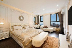 (giá thật) chính chủ bán 122m2 3pn 2wc ban công đông nam tầng trung view đẹp diamond flower