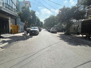 nhà 90m2, 2 tầng - khu phân lô thiên lôi gần aeon - đường 15m - giá 6.29 tỷ