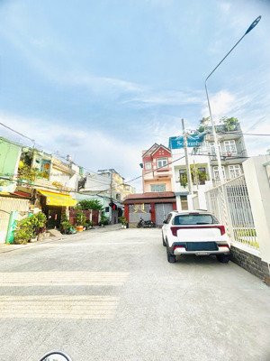 chỉ 6,19 tỷ, 2 mặt hẻm xe hơi thông, 4x21 vuông, ngay chợ bình trị đông, sát tên lửa, giữ tiền đinh