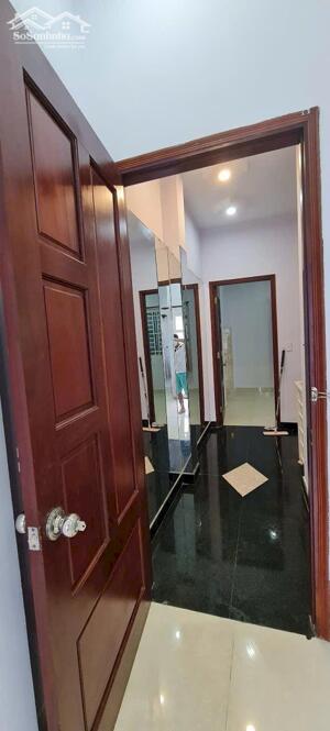 Bán nhà(4x12m) HXT Nguyễn Văn Thương đang cho thuê CHDV 8PN 8WC dòng tiền 30tr/th