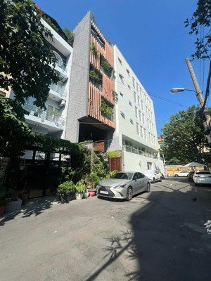 siêu phẩm nhà đường hai bà trưng, p.võ thị sáu, quận 3 dt: 5.5x23m, 4 tầng hđt: 90 tr giá: 31 tỷ