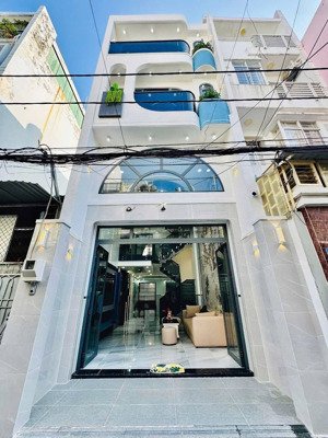 bán gấp nhà ngộp cây điệp- q1. giá 5tỷ4/75,9m2 gần trường tiểu học đinh tiên hoàng. cho thuê 30tr/t