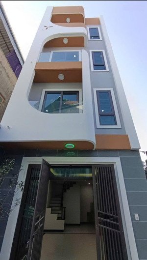 bán gấp nhà xây mới độc lập 5pn, 3wc 36m2 tại quốc lộ 6, chúc sơn, chương mỹ, 3,45 tỷ