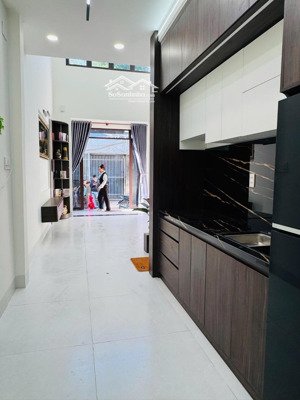 mua nhà mới xách vali về ở đón tết ngay.