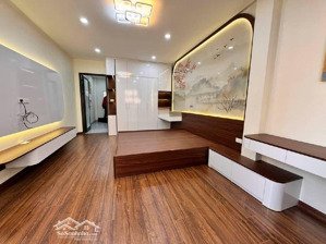 lạc long quân dt 40m2 5 tầng mt 3.7m ngõ ba gác thông, nhà dân xây 2022, full nội thất như hình