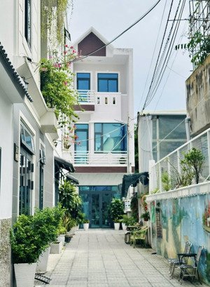 bán nhà 4 lầu khu vực trung tâm - hẻm ô tô vào tới nơi - tp. vũng tàu