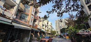 giá : 9 tỷ 390 ( tl ) nhà mới 4 tầng - mặt tiền kinh doanh - diện tích : 4m x 15m