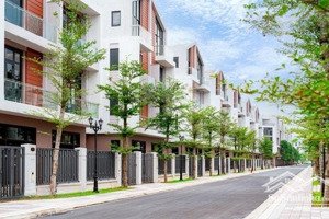 căn xẻ khe 119m2, ck hơn 30%, có sẵn dòng tiền cho thuê 80tr/tháng, ký trực tiếp cdt giá 14,5 tỷ