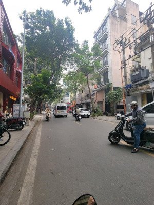 siêu phẩm phố chùa láng,ngõ thông, rộng,kinh doanh, oto, 70m, 5 tầng, giá 19,9ty