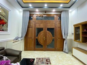 chính chủ bán nhà 3 tầng đường quang trung, p8, gò vấp, nhà mới hiện đại, tiện ích đầy đủ