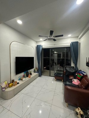 chính chủ bán charm city 3pn2wc 80m2 tặng full nt đẹp mới ngay vincom tp. hcm có ht vay 2tỷ sổ sẵn