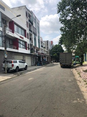 bán nhà an lạc sát võ văn kiệt 64m2 đường 8m nhik 6 tỷ