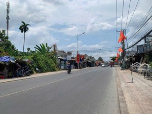 đất bình nhâm đường ô tô thông cmt8 giá 2.6 tỷ liện hệ vũ