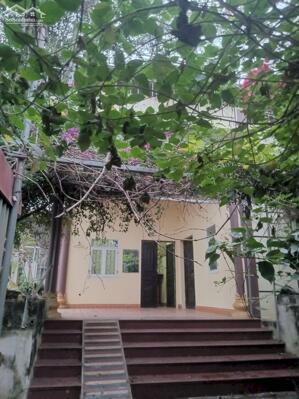 Cho thuê nhà riêng dài hạn, không gian rộng, 3 mặt thoáng tại xã Bảo Đài, giá tốt