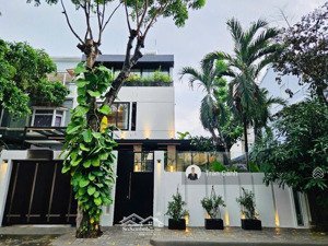 chính chủ bán biệt thự đường đô đốc tuyết giá tốt. thích hợp mua ở