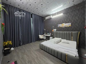 nhà mặt tiền đường nhựa 8m xe tải tránh hẻm thông khu dân cư vip