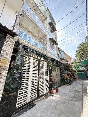 hxh 6m, 44m2, 3 tầng 4pn5wc, nhà mới. khu vực an ninh yên tĩnh. pháp lý chuẩn @