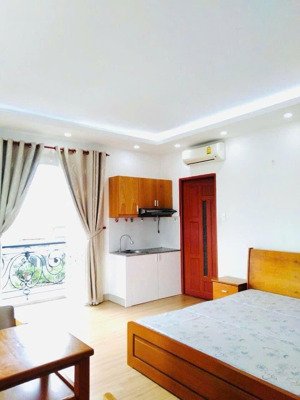 bán nhà lê văn sỹ 171m² 7 tầng - 47 tỷ - dòng tiền 1.8 tỷ/năm