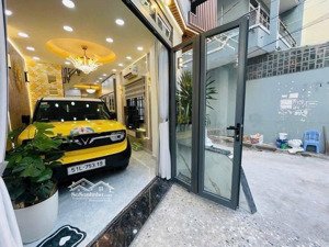 hẻm ô tô đậu cửa, căn góc vừa ở, vừa kinh doanh, 3 tầng, dt32m2. chỉ 7.x tỷ (không lộ giới).