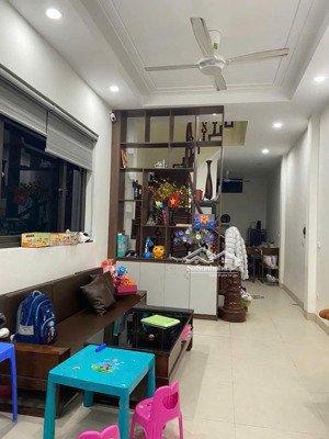 siêu hiếm! nhà lô góc phan đình giót la khê 49.5m², ô tô vào nhà, sửa được thang máy, 11.7 tỷ