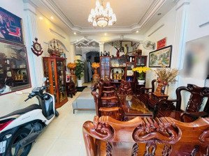 gấp - nhà 4 tầng - dt 4.6 x 15m - 72m2 - đường thích quảng đức - phú nhuận - chỉ 9.6 tỷ