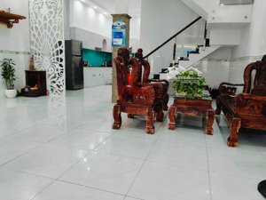 nhà chính chủ phú định - hẻm xe hơi 6m đổ cửa - 90m2 ( 6m x 15m ) - 3 tầng 5pn 3wc - nhỉnh 8 tỷ