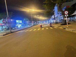 bán đất tại võ chí công, 26 tỷ, 280m2, giá cực chất