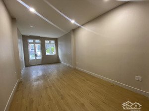 nguyên căn 4 lầu hẻm xe tải nguyễn hữu cảnh - landmark81