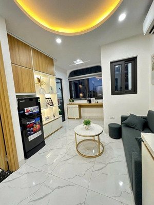 duy nhất! toà chdv phố tôn thất tùng gần bv đh y hà nội .63m2*7t *12 căn hộ kk, full ban công .