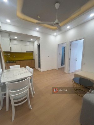 quận 10 cc ngô gia tự thang máy shr giá 3,6tỷ.