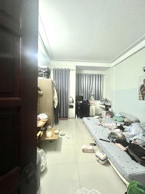 nhà hxh sát mt ngay khu vườn lài, dt 70m2 (4.1x17m) 4 tầng 4pn. chỉ 7.7 tỷ