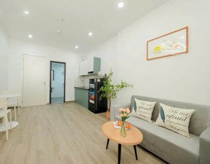 bán tòa chdv trích sài _ nhỉnh 11 tỷ _ 7 tầng thang máy _ 2 mặt ngõ _gpxd pccc đủ _dòng tiền cao