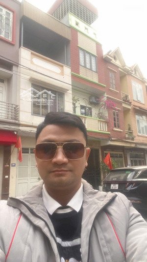 bán nhà uy nỗ, đông anh. 4 tầng ô tô tránh. gần chợ kinh doanh. giá 7,3tỷ
