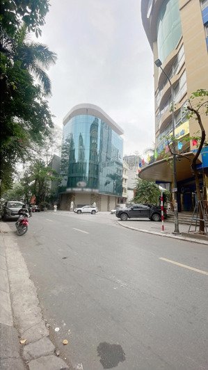 tòa building siêu vip mặt phố trung tâm cầu giấy vị trí vàng, nhận diện thương hiệu cực cao