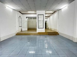 cho thuê nhà trệt 1 lầu gần chợ phú mỹ, tp thủ dầu một, bình dương củ