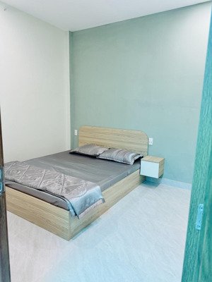 nhà đẹp 2 tầng sân riêng để xe sổ nở hậu tài lộc tiện ích đầy đủ