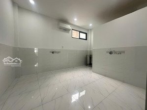 chdv giá rẻ ngay quận trung tâm - full nội thất mới 100%, pccc, vân tay - chỉ 3,9tr/th - vào ở ngay