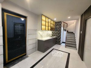 nhà đẹp chỉ việc xách vali ở - 2 tầng - 3 phòng ngủ - tặng nội thất