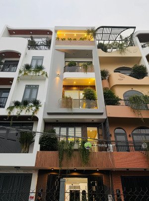 siêu phẩm hiện đại 4 tầng đẹp lung linh hẻm nhựa 8m thông thạnh xuân 33