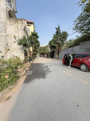 Bán nhanh đất Đặng Xá đường oto tránh vỉa hè giá 95tr/m2