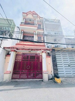 bán nhà gần công viên gia định, gò vấp, ra sân bay tân sơn nhất rất gần. 5x22m-3tầng- hẻm thông oto